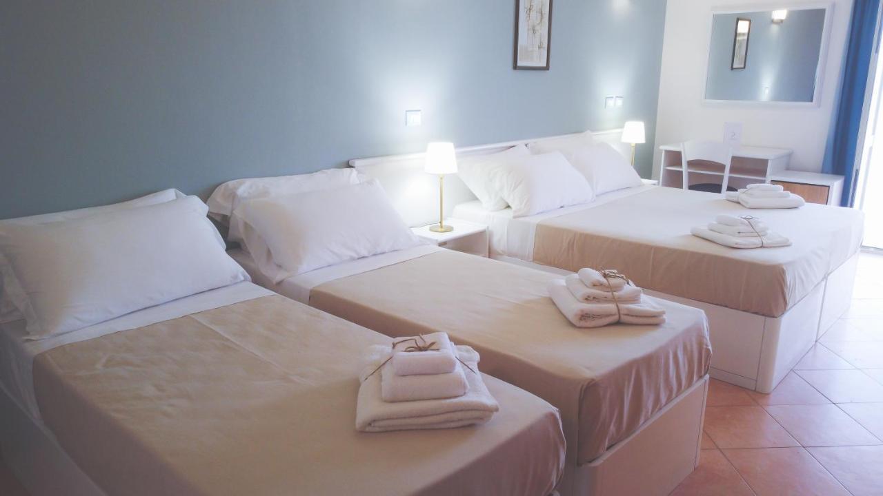 Hotel Gatto Bianco Casalabate à Lecce Extérieur photo